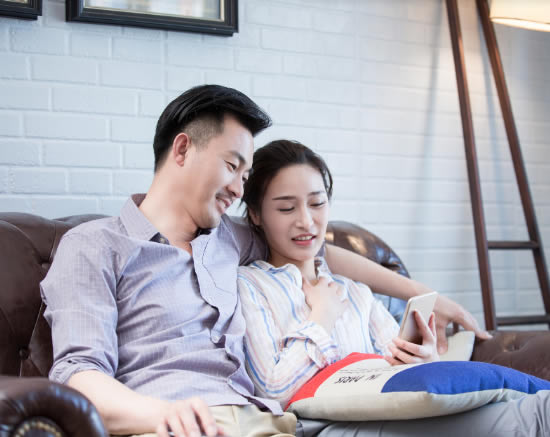 在婚外遇中，女人爱上的往往不是那个男人